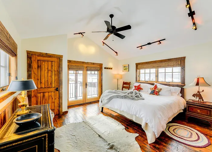 'the Barn At Dancing Deer Ranch' In Bedford Holiday home *