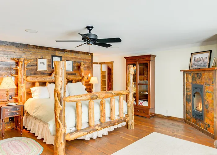 'the Barn At Dancing Deer Ranch' In Bedford *